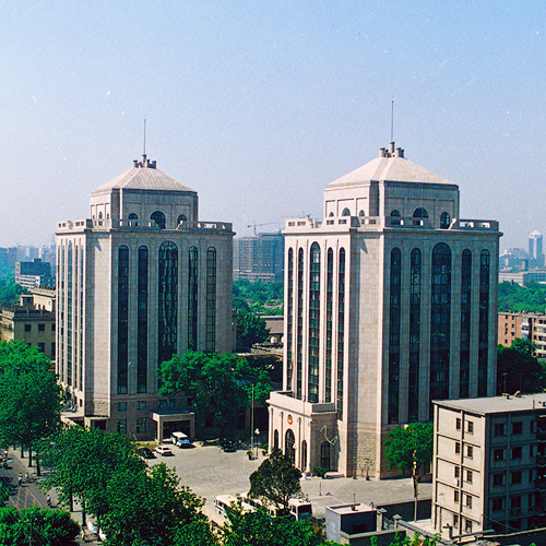 全国政协办公楼<br/>1993年设计  中国建筑学会建筑创作奖佳作奖